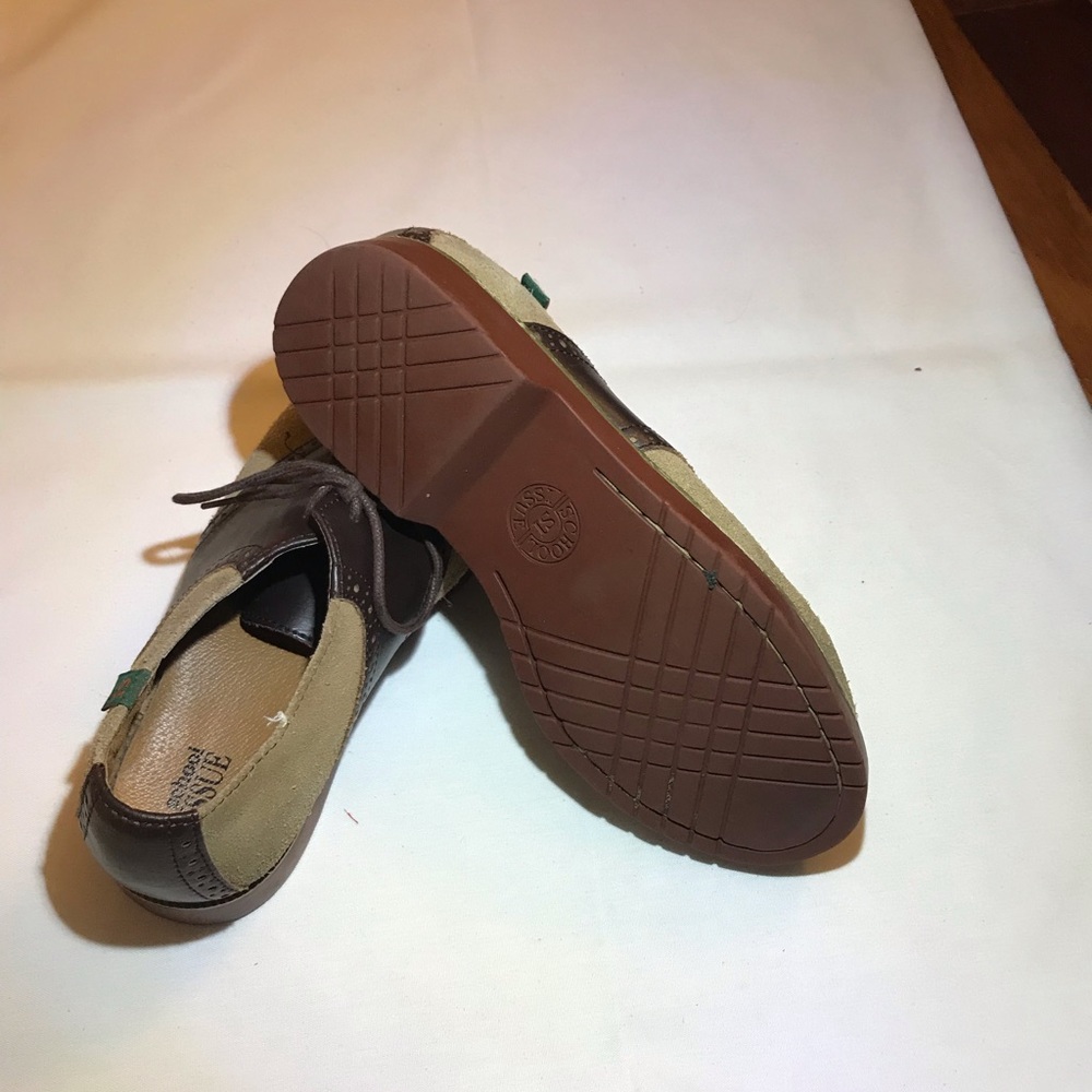 Girls shoes